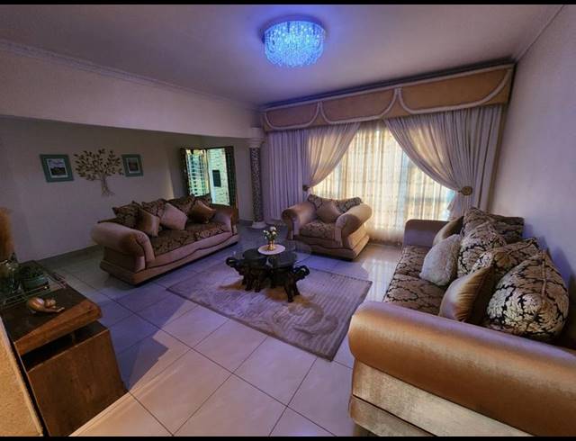 4 BEDROOM HOUSE FOR SALE IN GREENHILLS